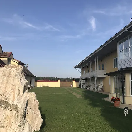 Stadnina Red Lion Farm Nocleg ze śniadaniem