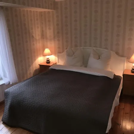 Nocleg ze śniadaniem Stadnina Red Lion Farm Redliny