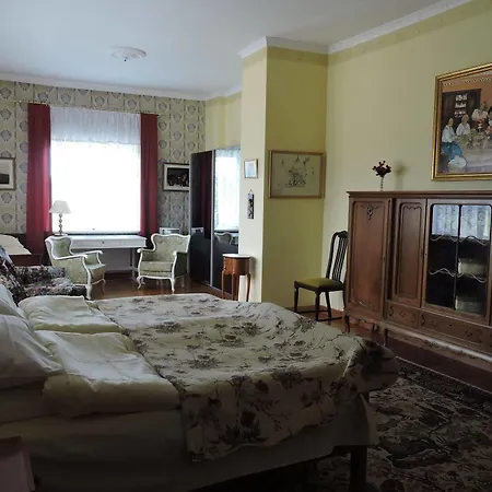 Stadnina Red Lion Farm Nocleg ze śniadaniem Redliny